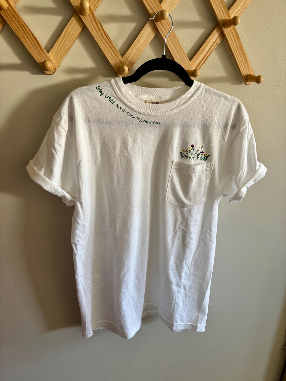 Stay Wild Flower Pocket Tee: Adirondack Mountain Mama Gift